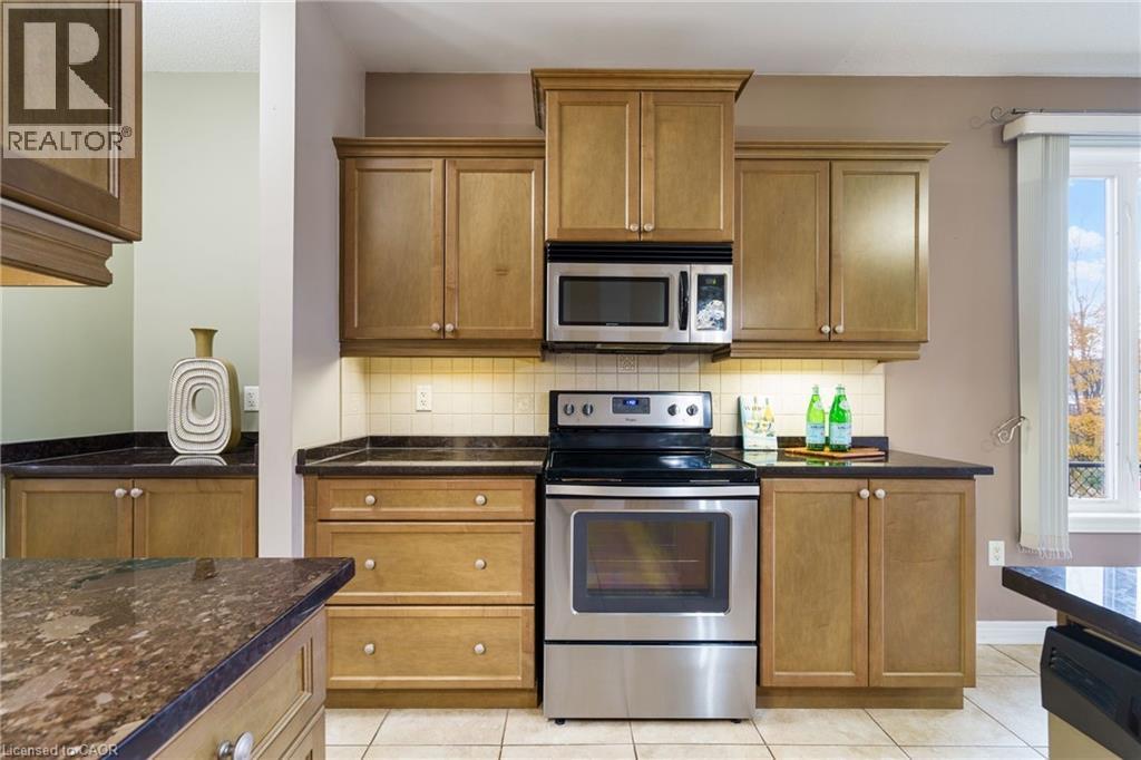 25 Sidare Court, Grimsby, Ontario  L3M 4E8 - Photo 9 - 40786109