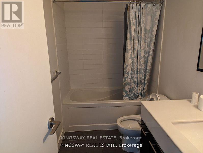 3002 - 126 Simcoe Street, Toronto, Ontario  M5H 4E6 - Photo 10 - C12520882