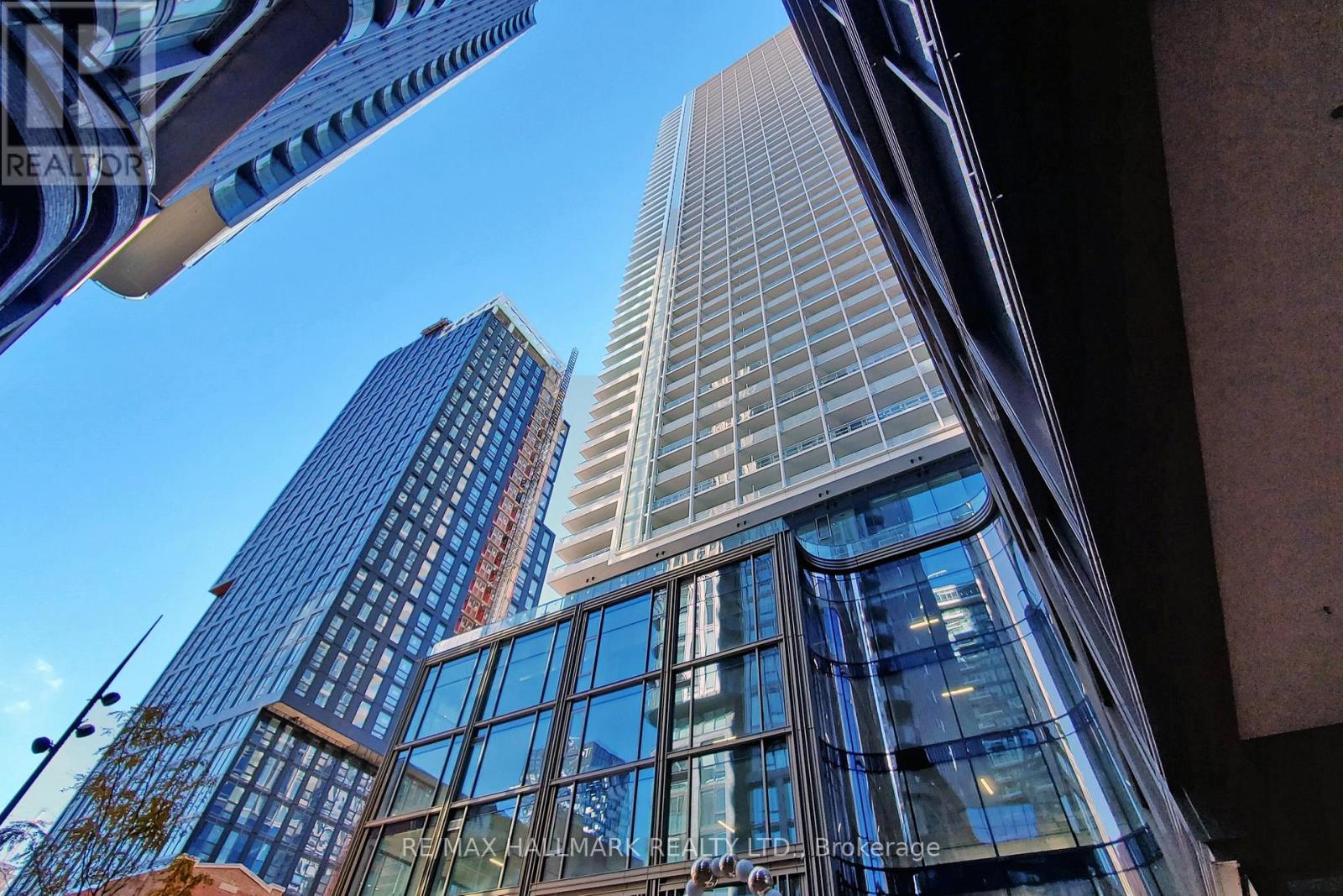 1207 - 88 Queen Street E, Toronto, Ontario  M5C 0B6 - Photo 3 - C12521022