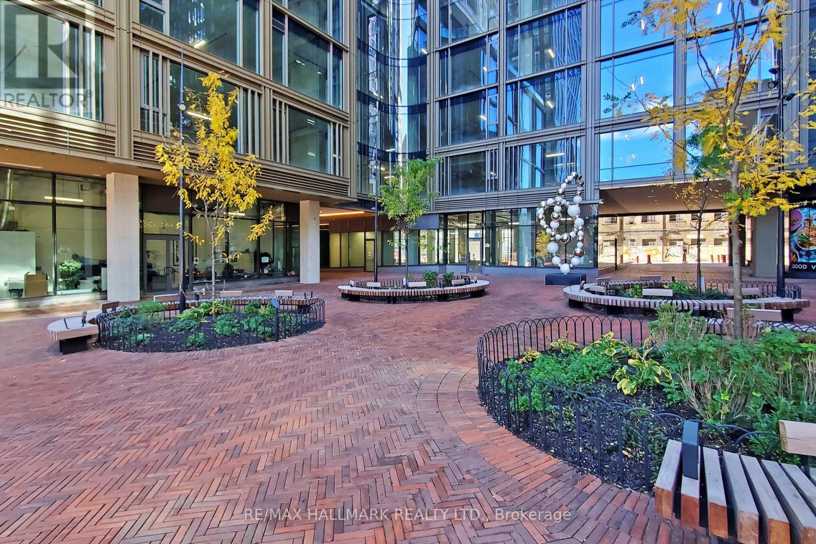 1207 - 88 Queen Street E, Toronto, Ontario  M5C 0B6 - Photo 4 - C12521022