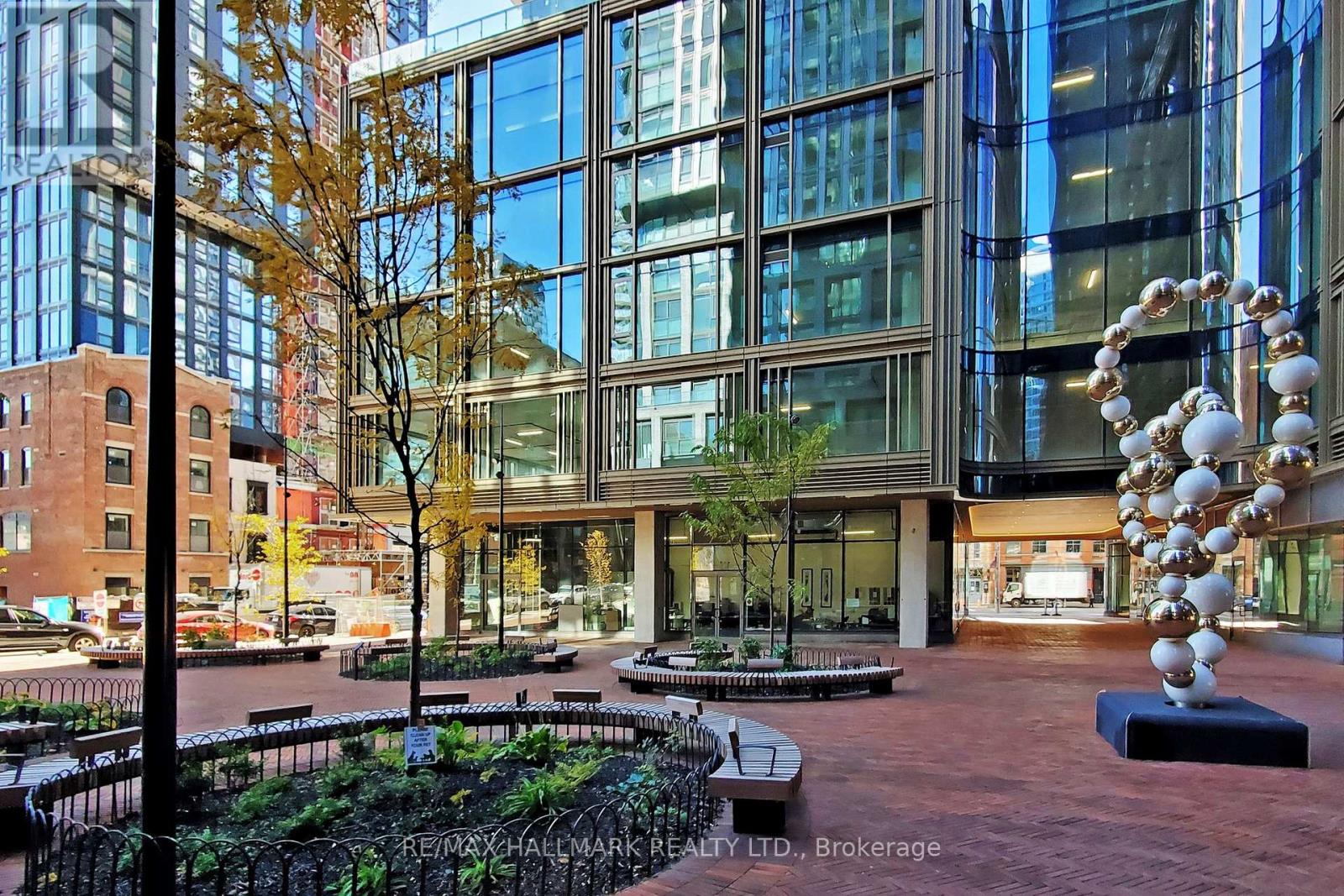 1207 - 88 Queen Street E, Toronto, Ontario  M5C 0B6 - Photo 5 - C12521022