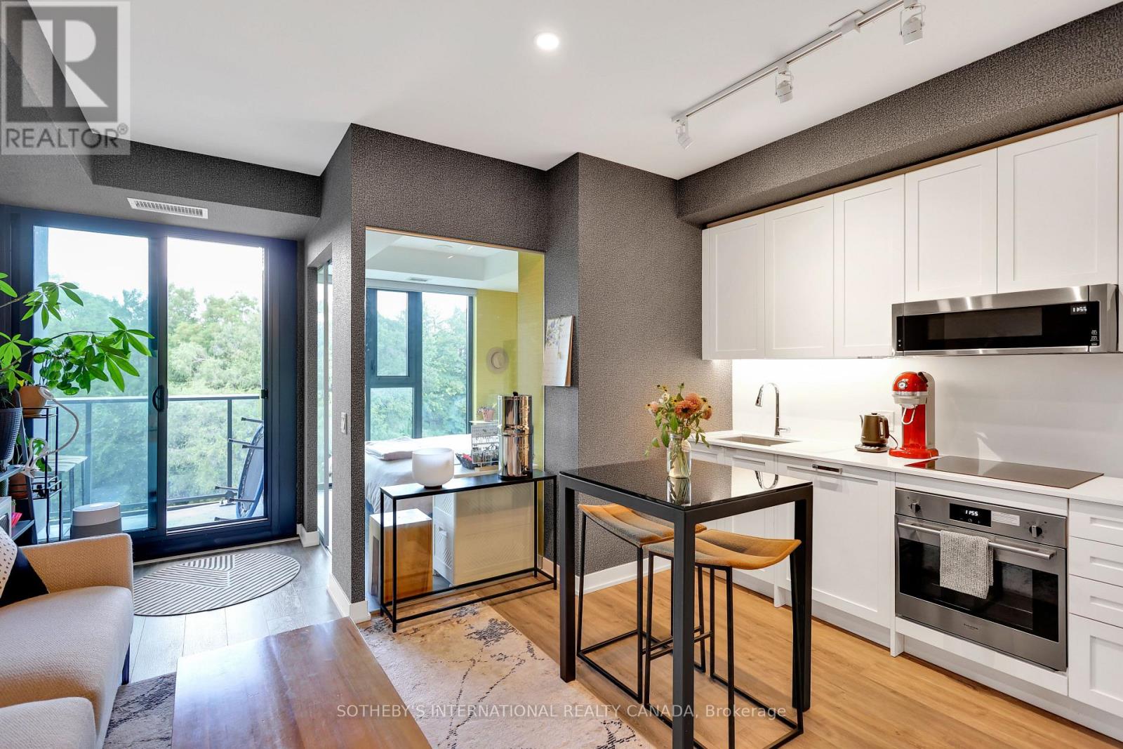 505 - 250 Lawrence Avenue, Toronto, Ontario  M5M 1B1 - Photo 4 - C12521052