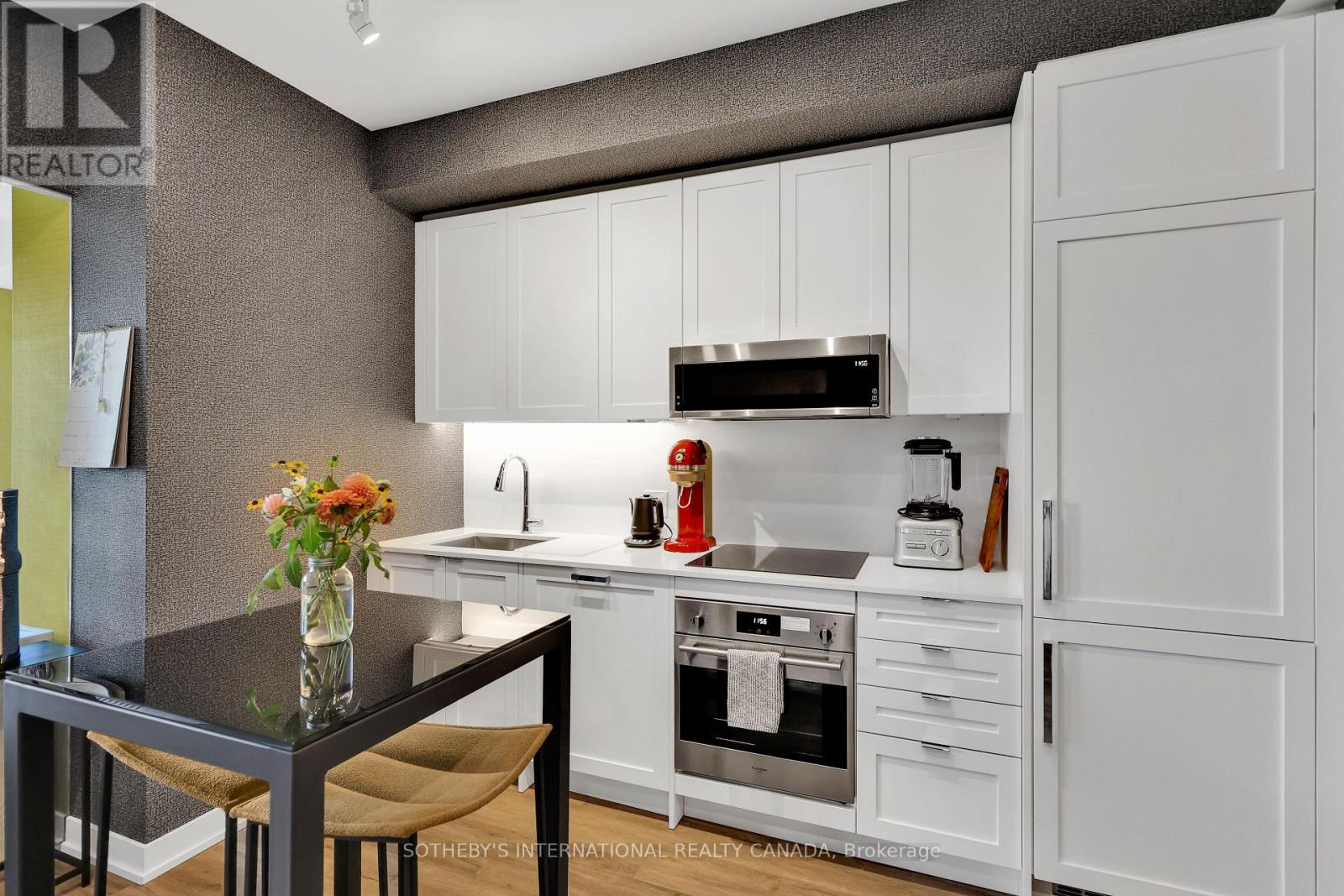 505 - 250 Lawrence Avenue, Toronto, Ontario  M5M 1B1 - Photo 6 - C12521052