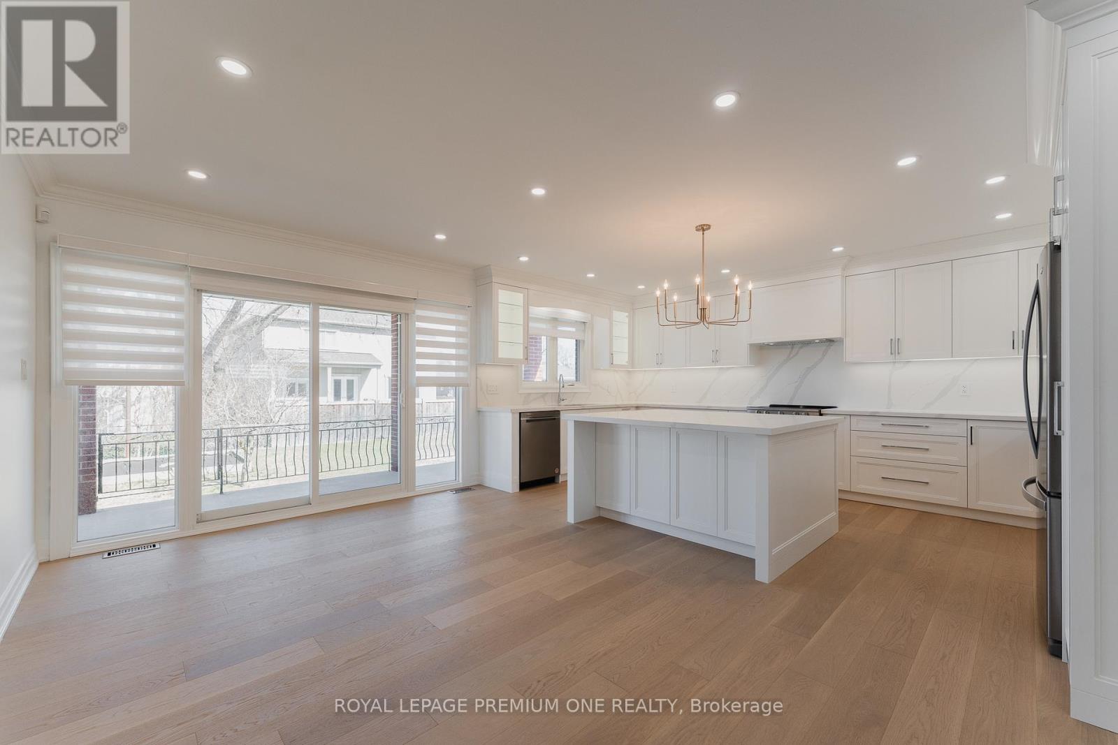 286 Waterloo Avenue S, Toronto, Ontario  M3H 3Z8 - Photo 14 - C12521074