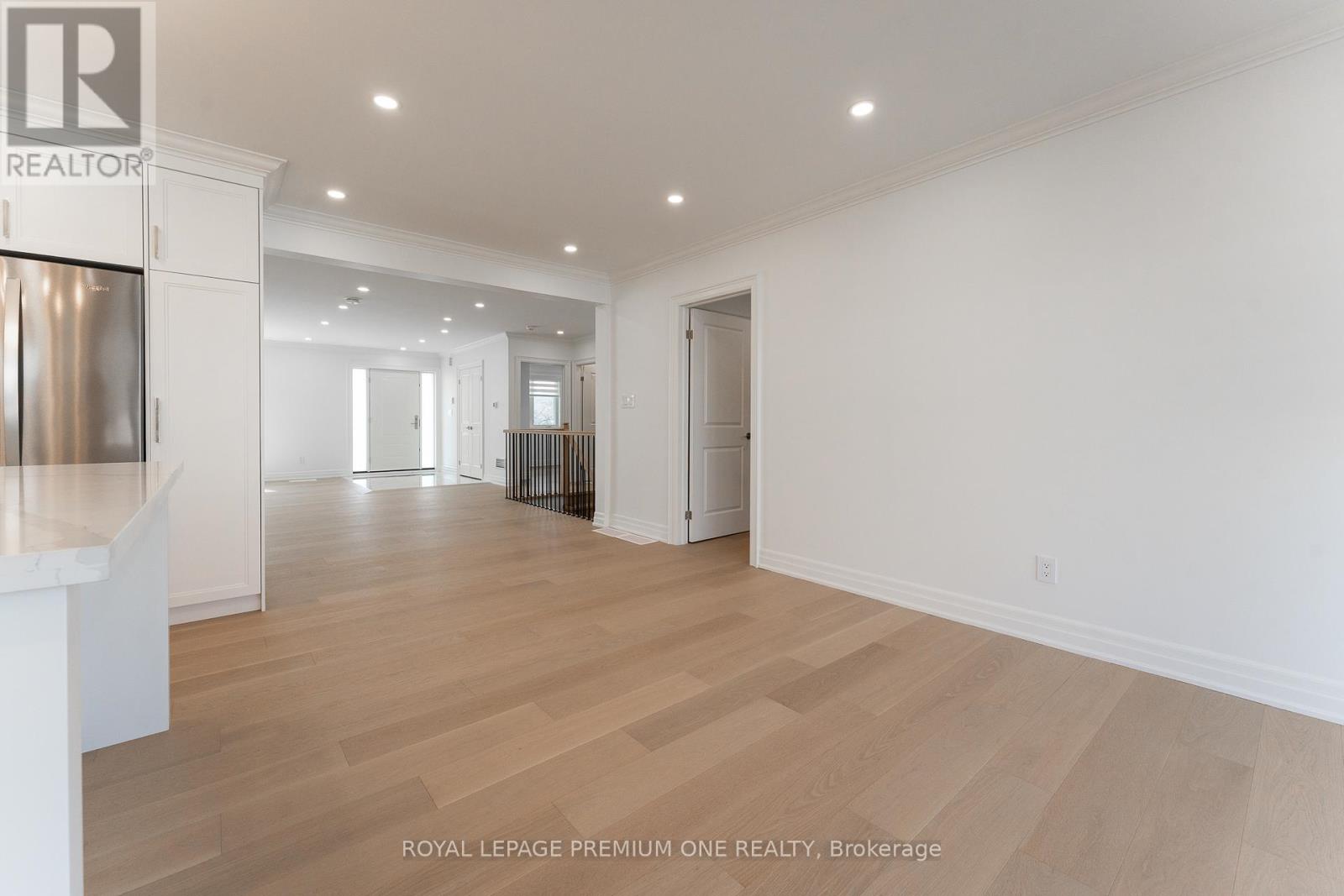 286 Waterloo Avenue S, Toronto, Ontario  M3H 3Z8 - Photo 15 - C12521074