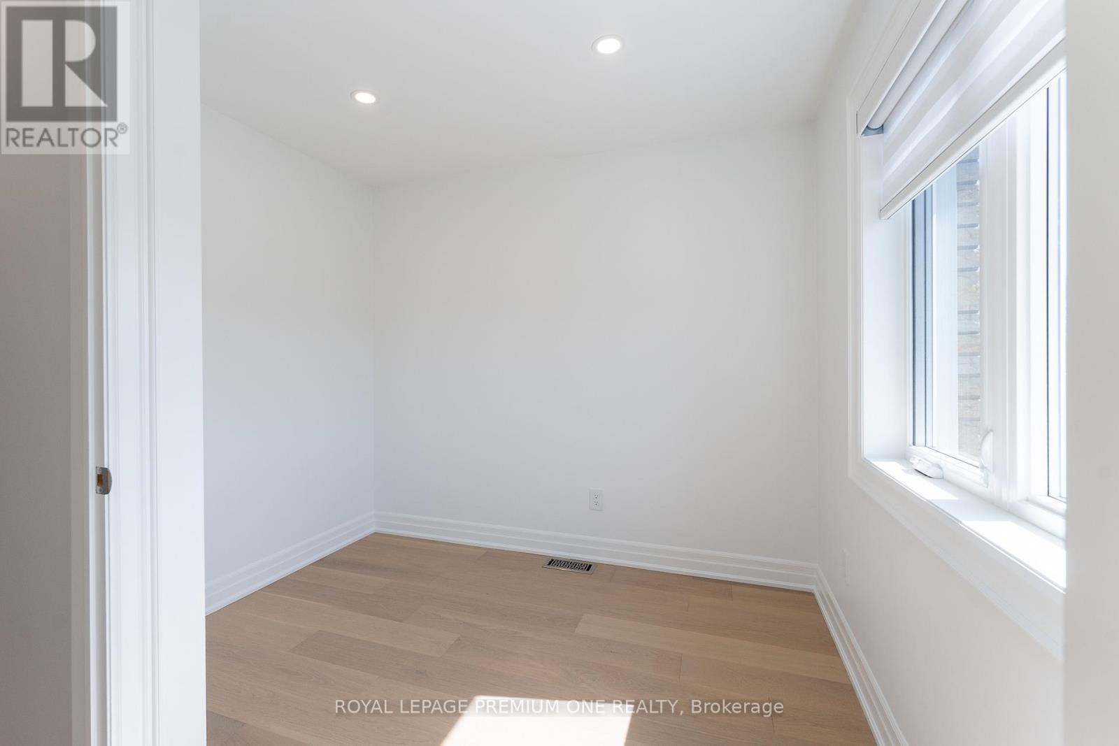 286 Waterloo Avenue S, Toronto, Ontario  M3H 3Z8 - Photo 20 - C12521074