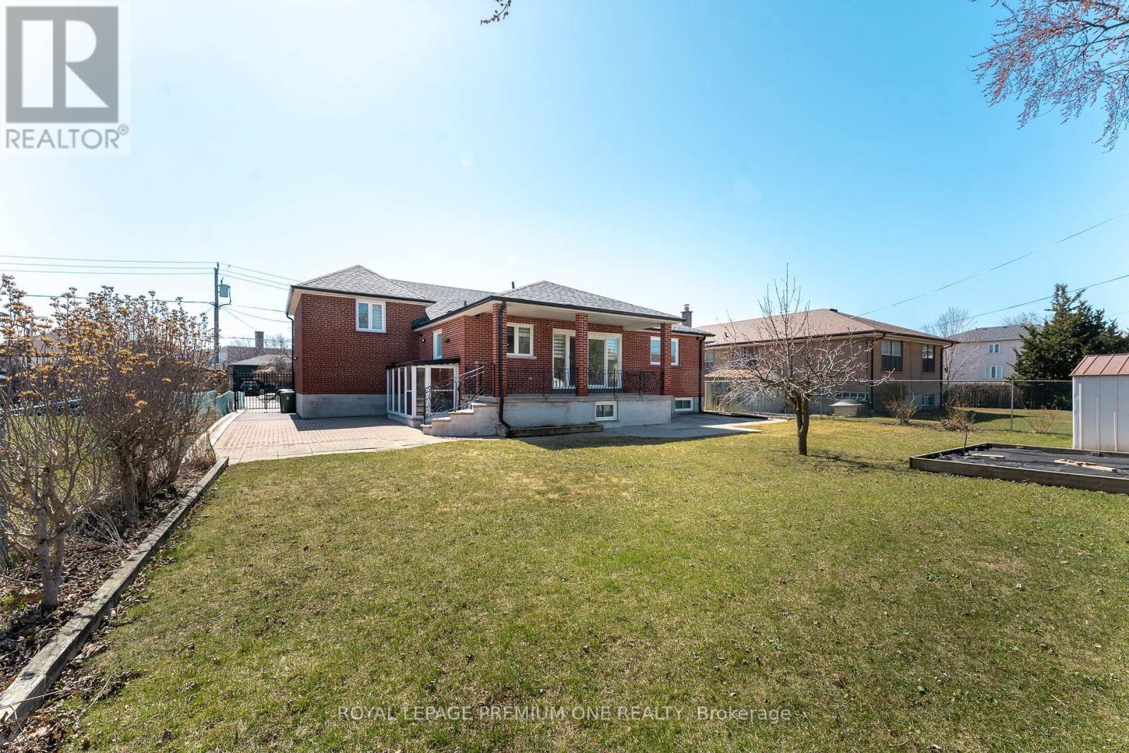 286 Waterloo Avenue S, Toronto, Ontario  M3H 3Z8 - Photo 38 - C12521074