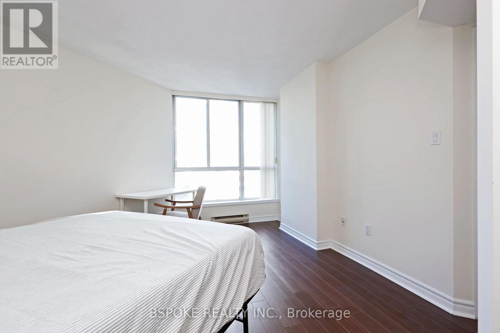 2500 - 38 Elm Street, Toronto, Ontario  M5G 2K5 - Photo 11 - C12521118