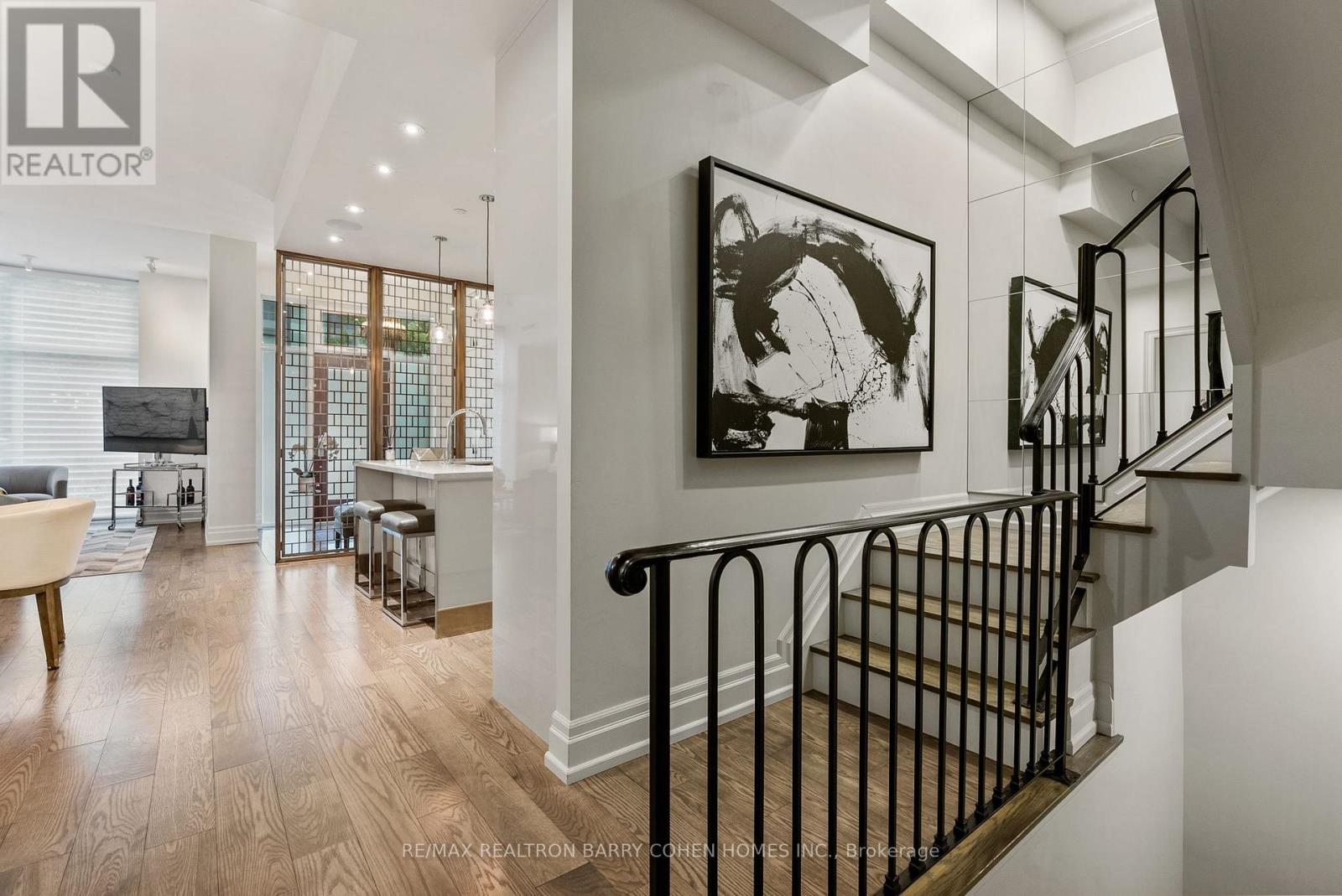 133 Pears Avenue, Toronto, Ontario  M5R 1T3 - Photo 12 - C12521132