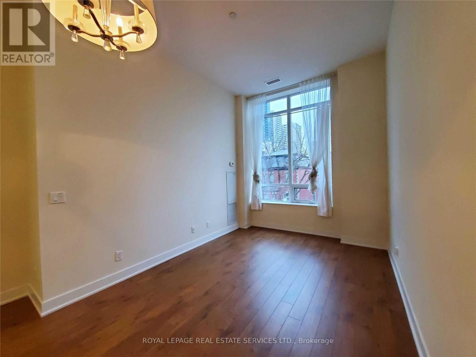 206 - 28 Linden Street, Toronto, Ontario  M4Y 0A4 - Photo 10 - C12521152