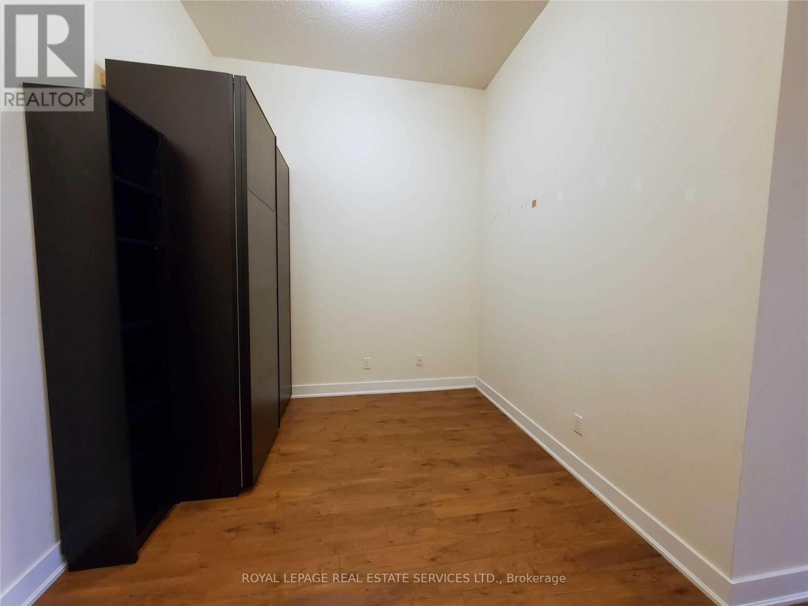 206 - 28 Linden Street, Toronto, Ontario  M4Y 0A4 - Photo 17 - C12521152