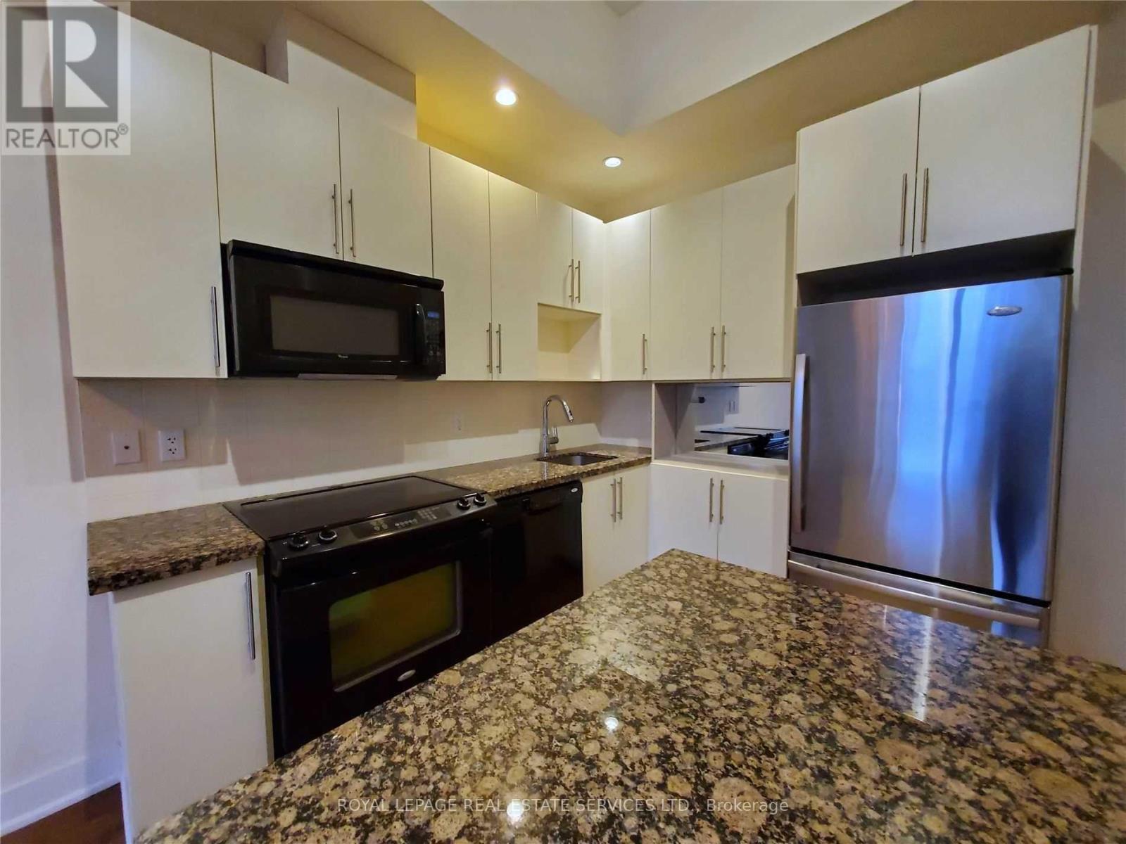 206 - 28 Linden Street, Toronto, Ontario  M4Y 0A4 - Photo 4 - C12521152