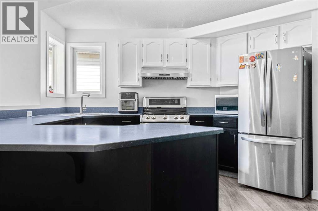 295 Coventry Road Ne, Calgary, Alberta  T3K 5K5 - Photo 11 - A2253150