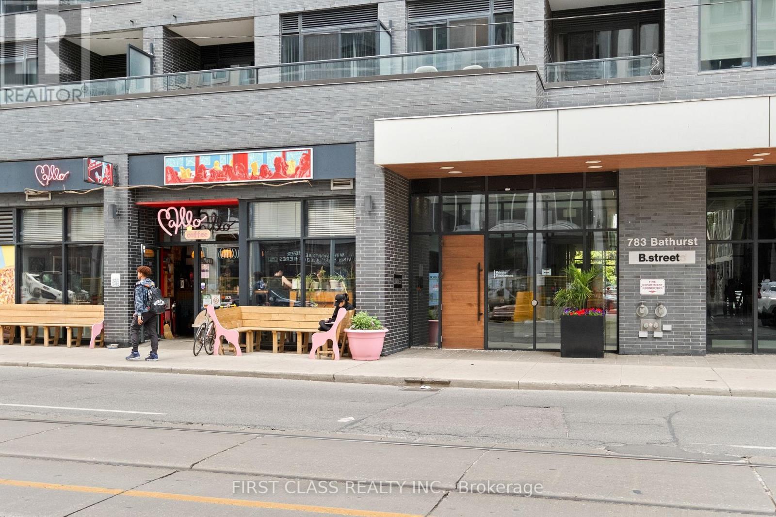 413 - 783 Bathurst Street, Toronto (University), Ontario  M5S 0A8 - Photo 2 - C12366828