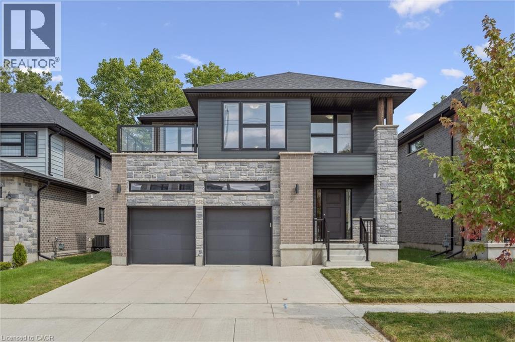 252 OTTERBEIN Road, Kitchener, Ontario