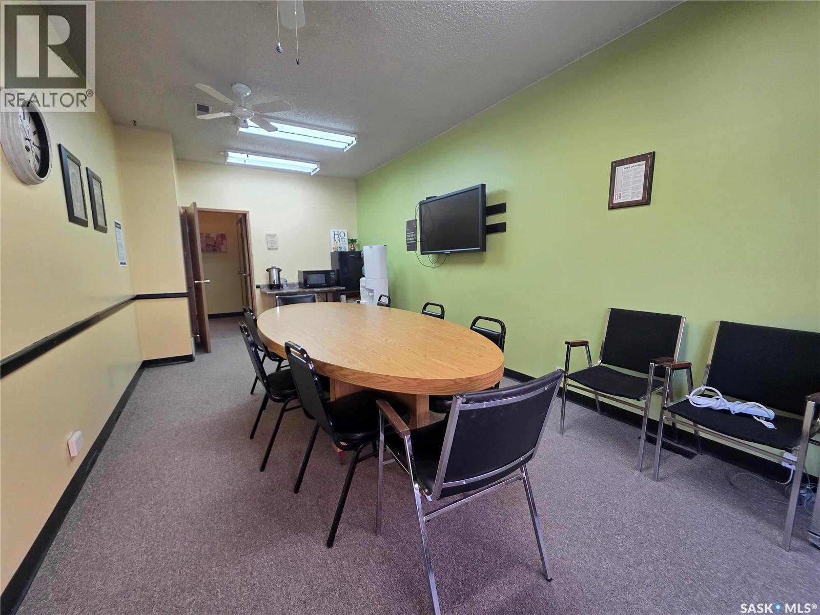 163 1st Avenue Ne, Swift Current, Saskatchewan  S9H 2B1 - Photo 9 - SK023627