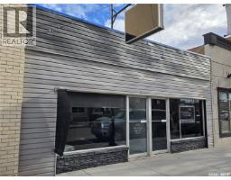 163 1st AVENUE NE North East