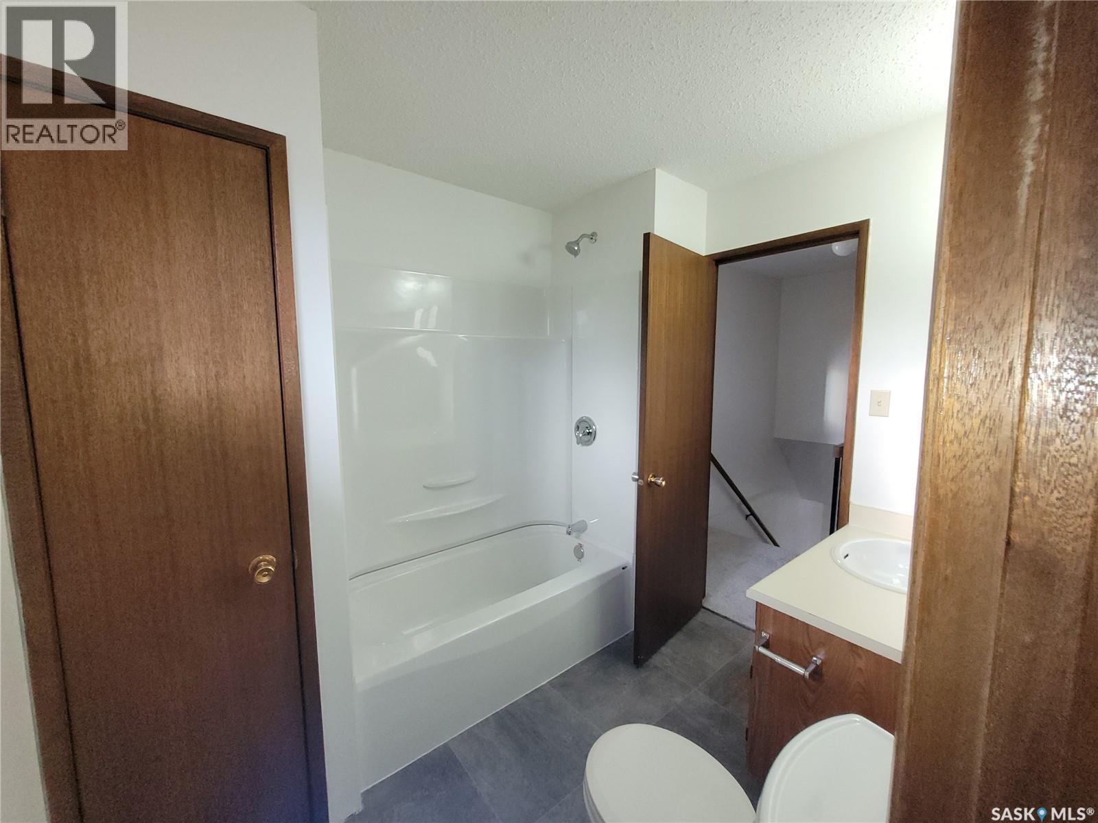 218-220 Wakabayashi Way, Saskatoon, Saskatchewan  S7K 7M2 - Photo 10 - SK023601