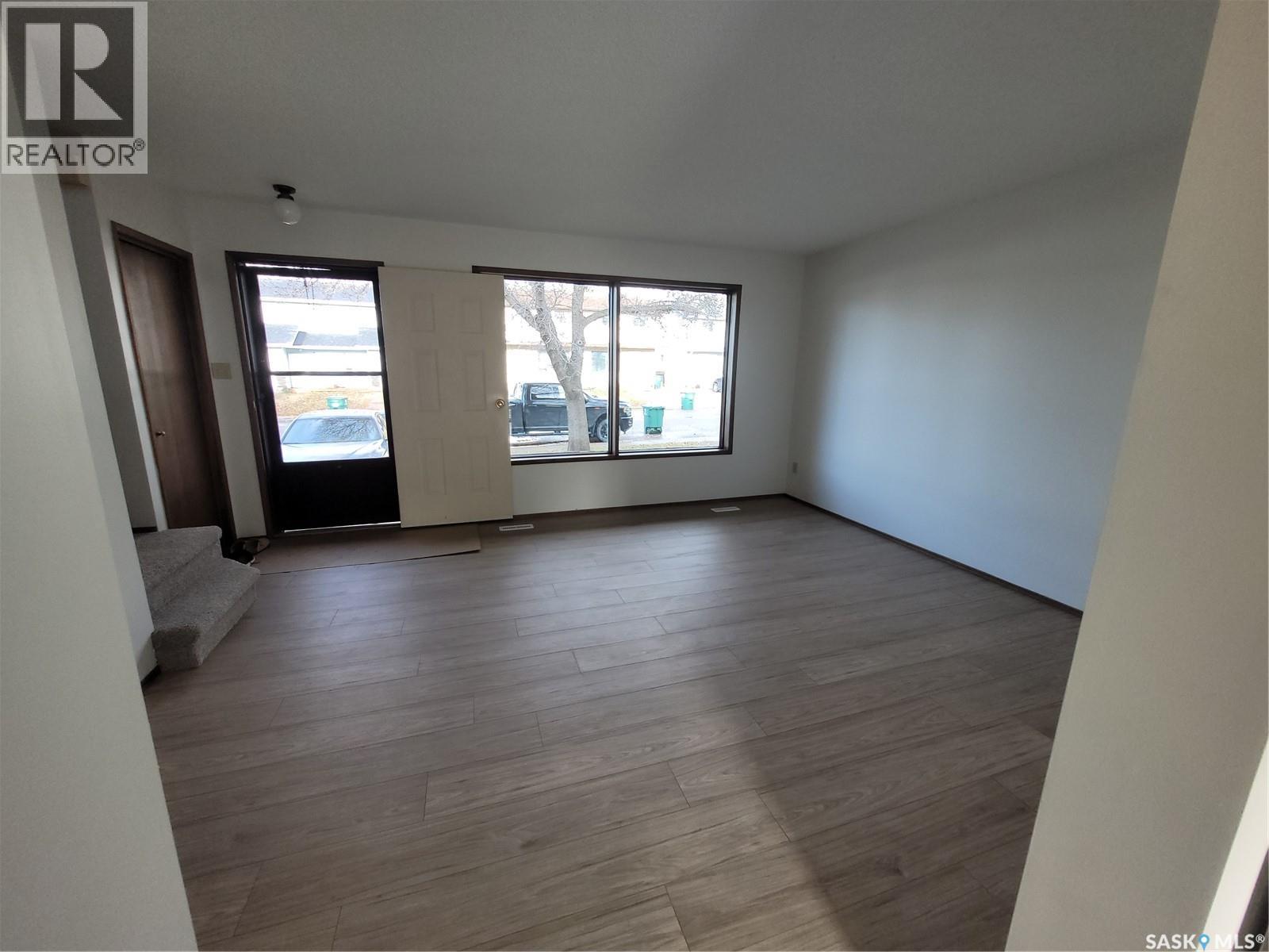 218-220 Wakabayashi Way, Saskatoon, Saskatchewan  S7K 7M2 - Photo 4 - SK023601