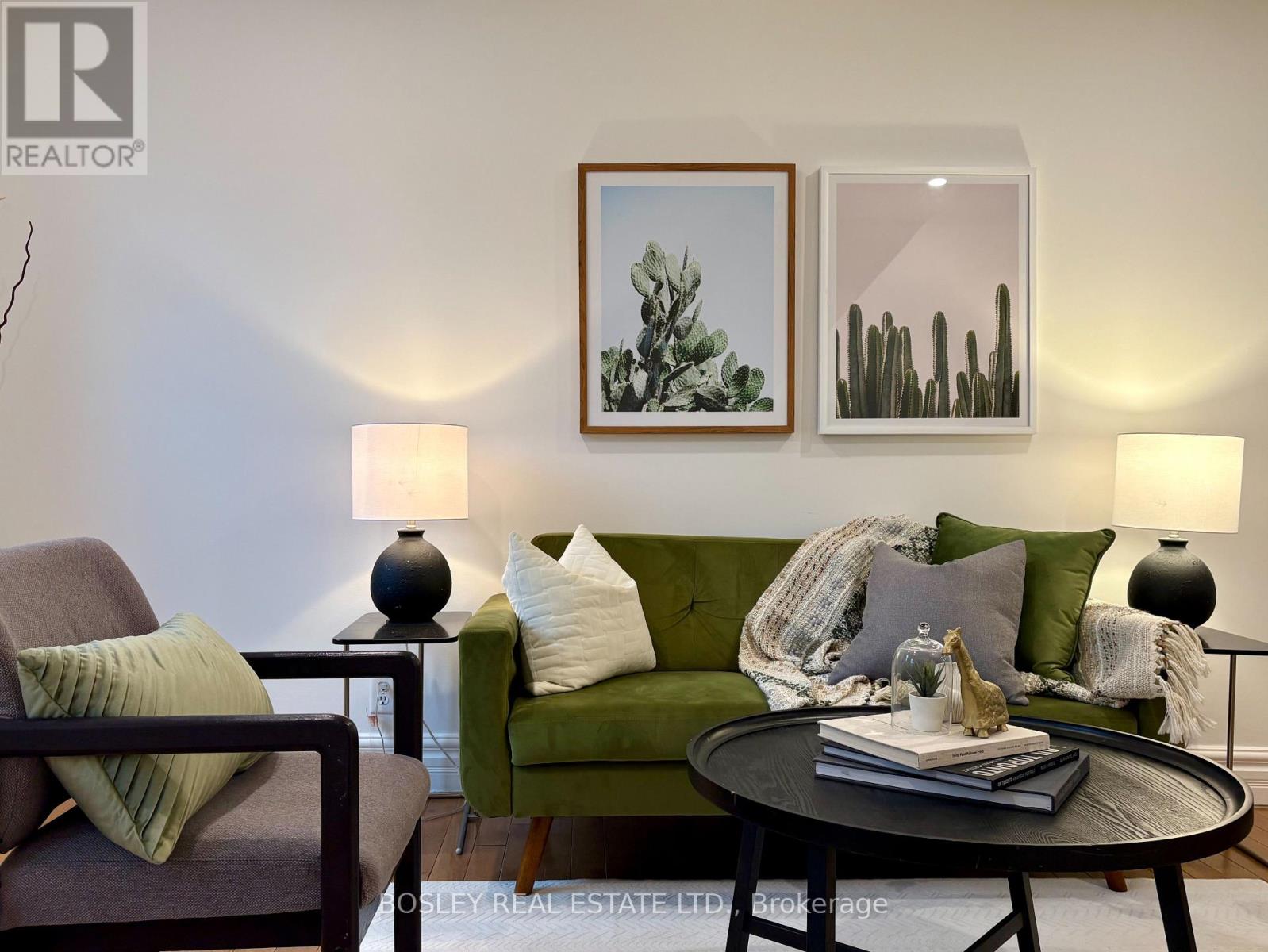 1057 CRAVEN ROAD, Toronto, Ontario