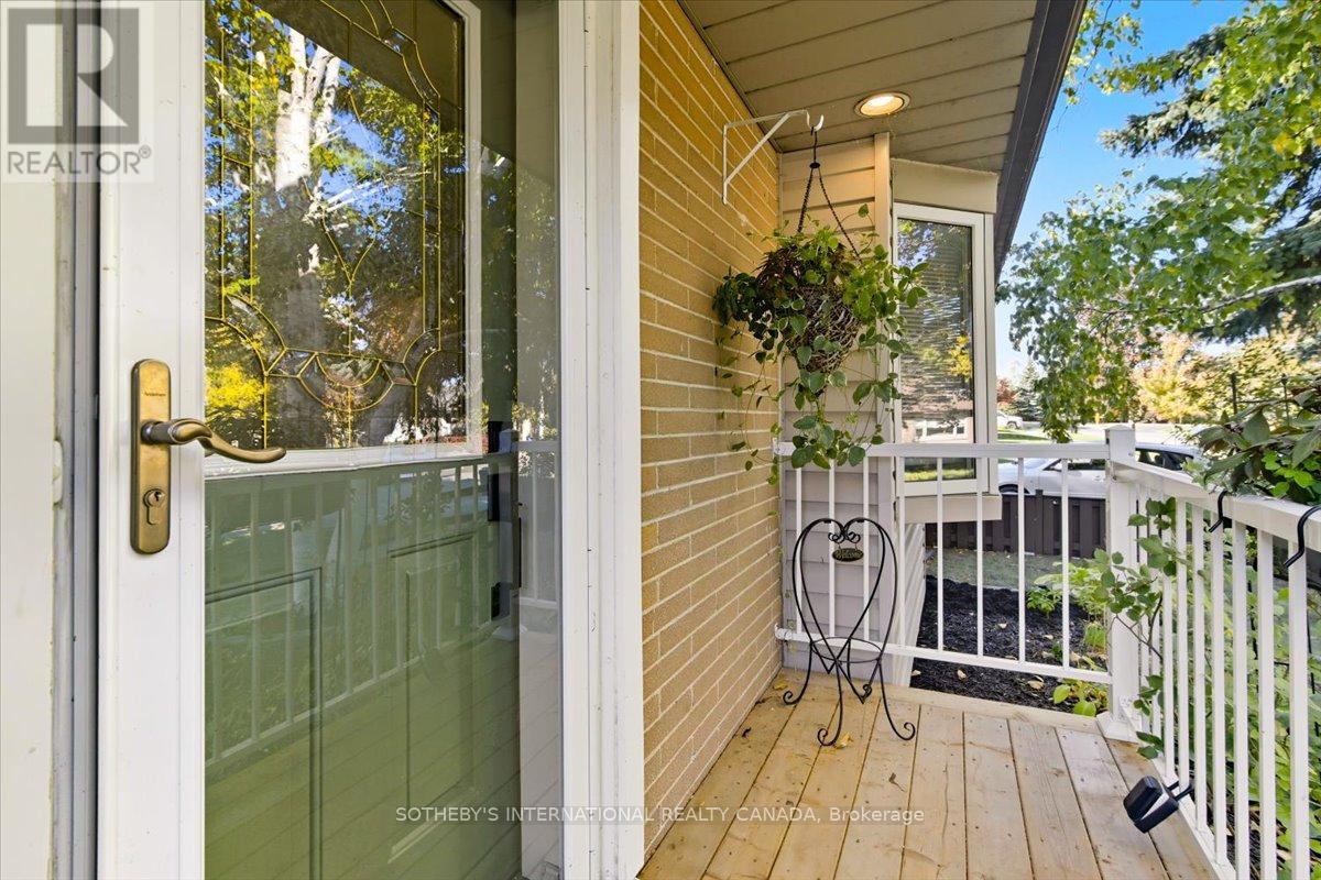 10 Roosevelt Avenue, Ajax, Ontario  L1S 2L2 - Photo 5 - E12520912