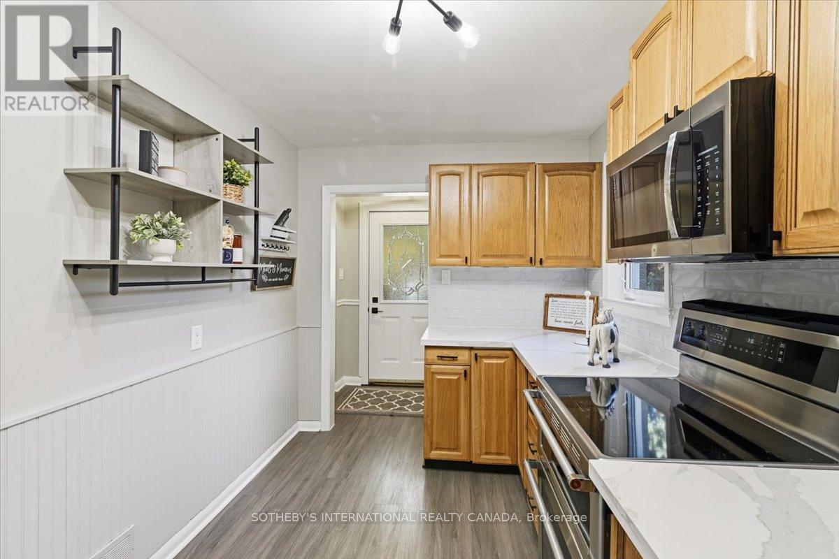 10 Roosevelt Avenue, Ajax, Ontario  L1S 2L2 - Photo 7 - E12520912