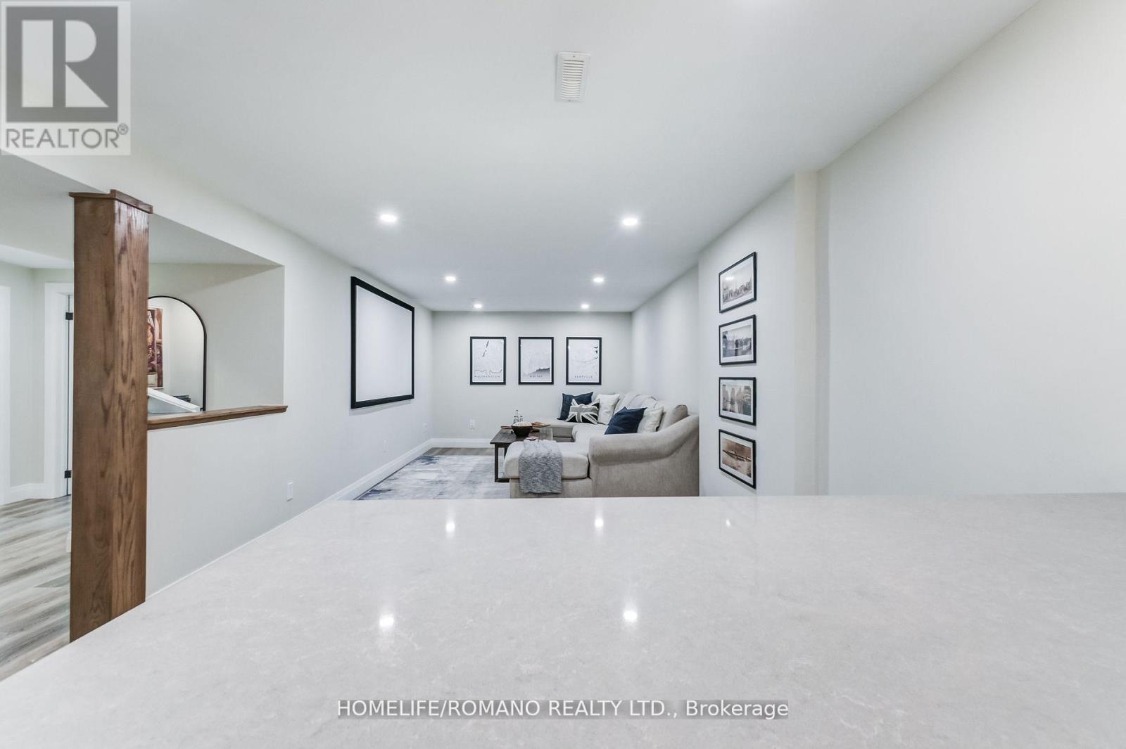 10 Glen Hill Drive, Whitby, Ontario  L1N 6Z9 - Photo 35 - E12521030