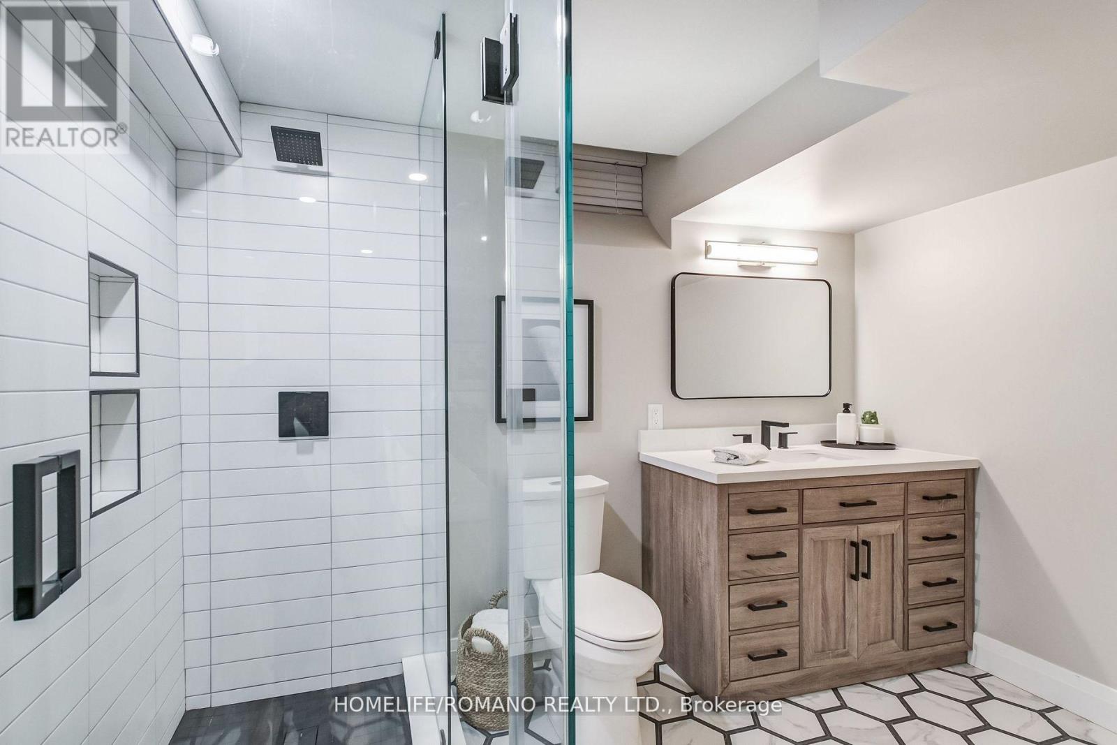 10 Glen Hill Drive, Whitby, Ontario  L1N 6Z9 - Photo 37 - E12521030