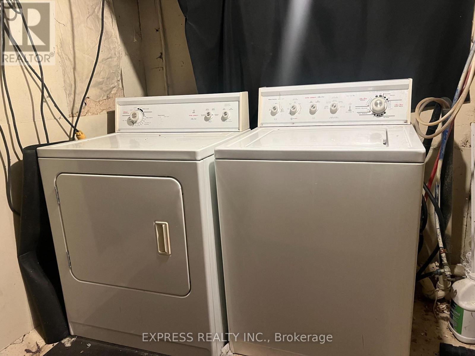 Bsmt - 80 Taunton Road W, Oshawa, Ontario  L1G 3T2 - Photo 3 - E12521128