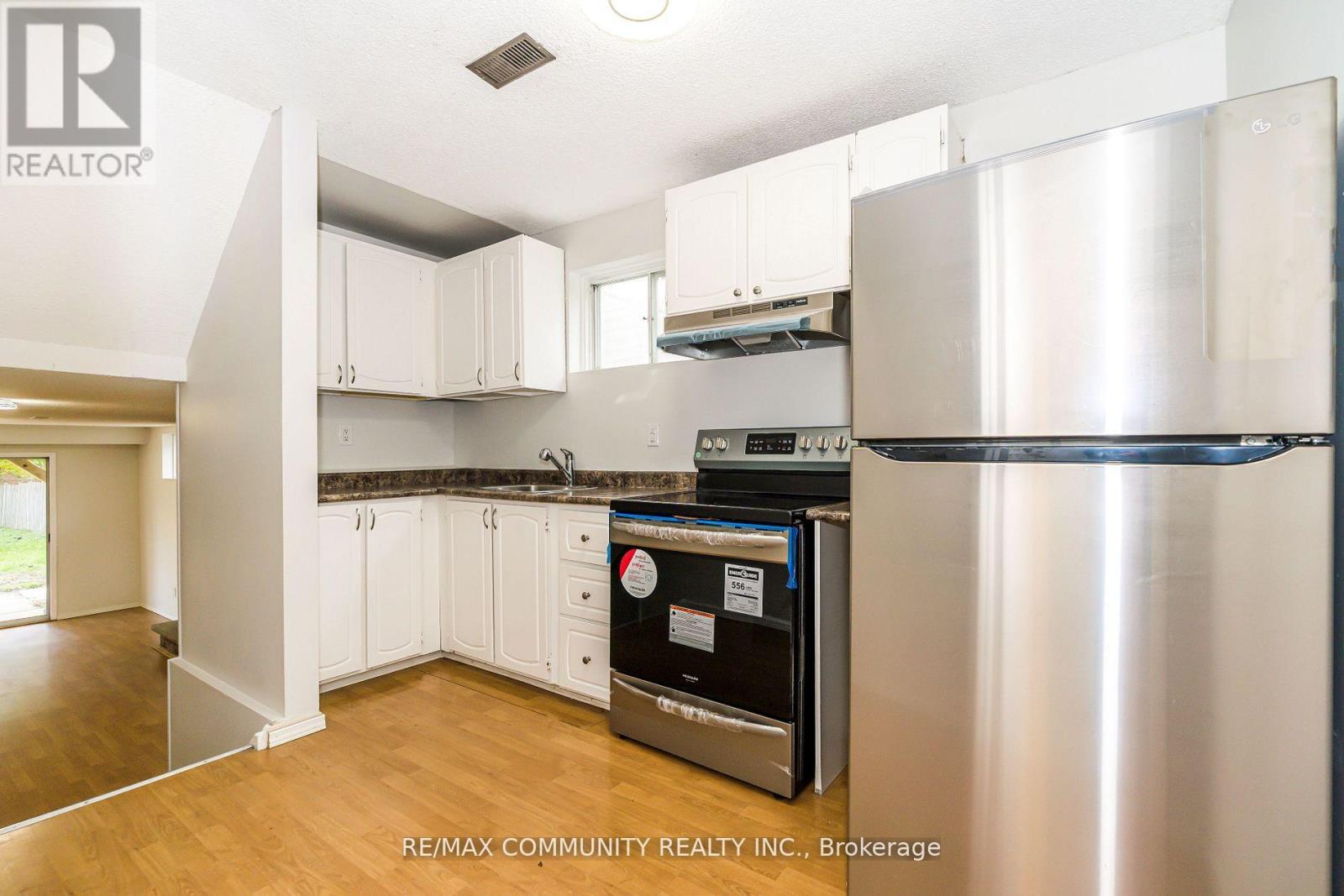 667 Westshore Boulevard N, Pickering, Ontario  L1W 3G2 - Photo 11 - E12521134