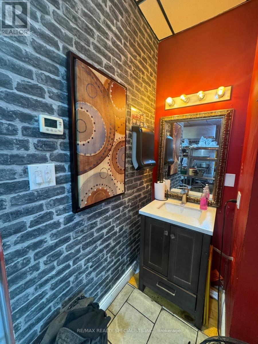 3 - 129 King Street E, Clarington, Ontario  L1C 1N6 - Photo 2 - E12521176