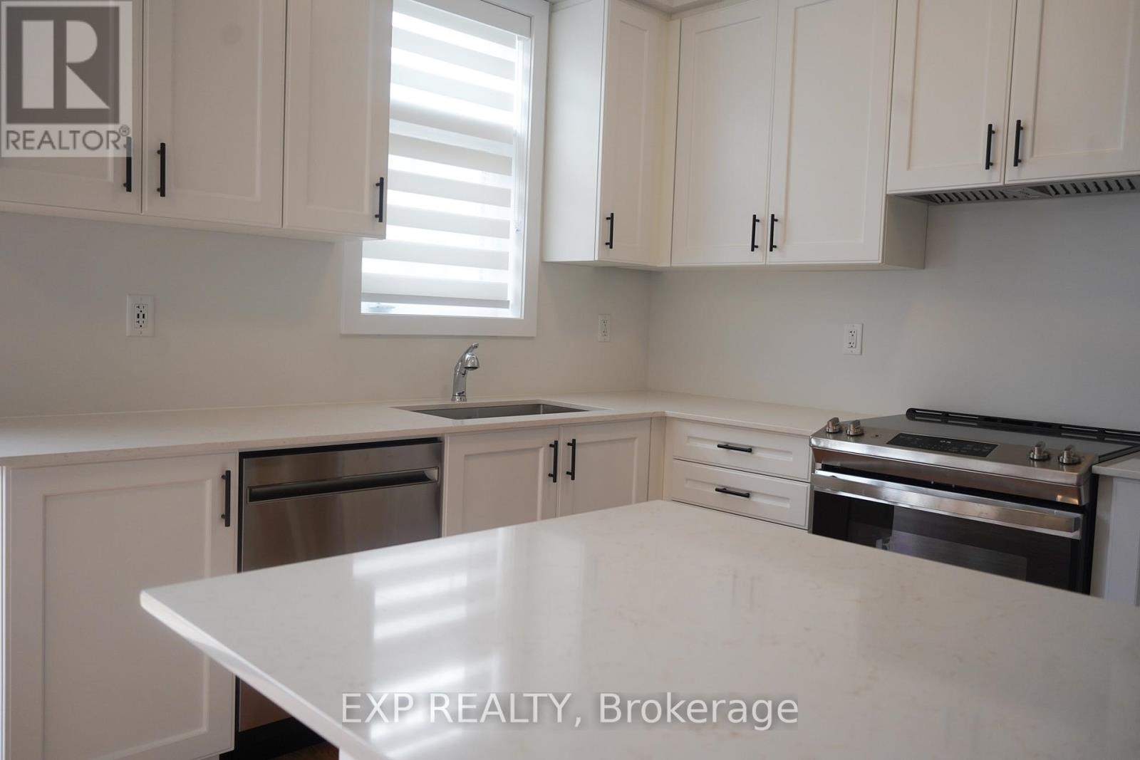 128 Danielle Moore Circle, Toronto, Ontario  M1P 0G9 - Photo 23 - E12520212