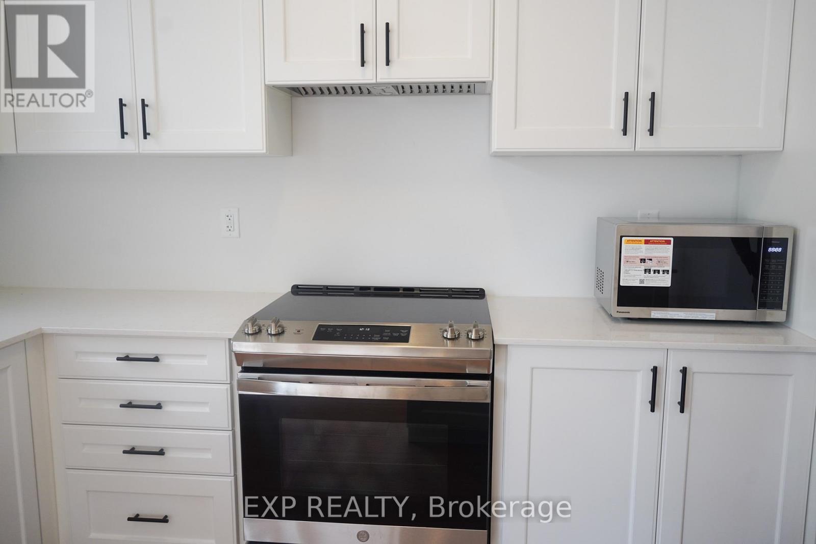 128 Danielle Moore Circle, Toronto, Ontario  M1P 0G9 - Photo 24 - E12520212