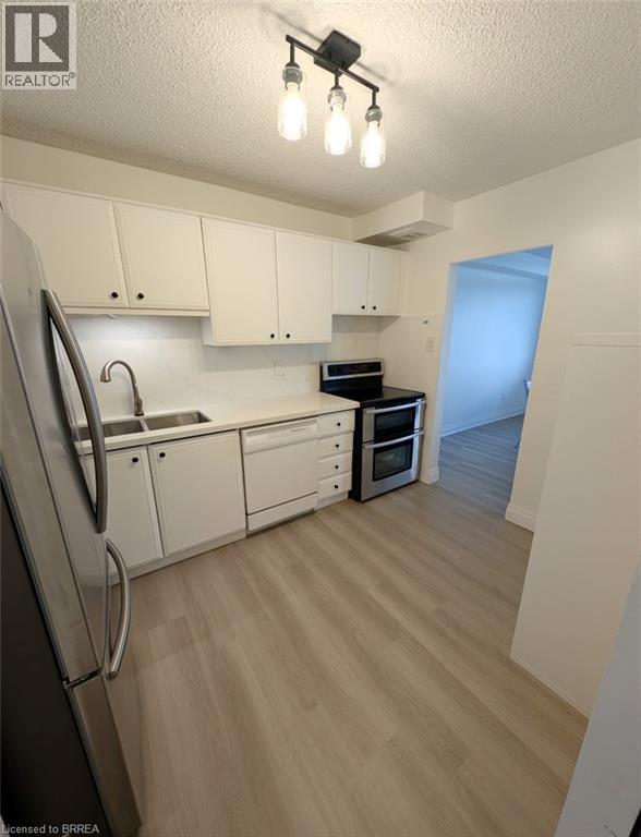 640 West Street Unit# 908, Brantford, Ontario  N3R 6M3 - Photo 8 - 40785135