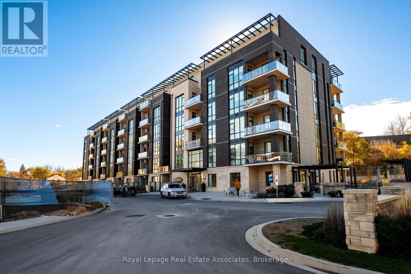 303 - 42 Mill Street, Halton Hills (Georgetown), Ontario  L7G 0P9 - Photo 35 - W12514744