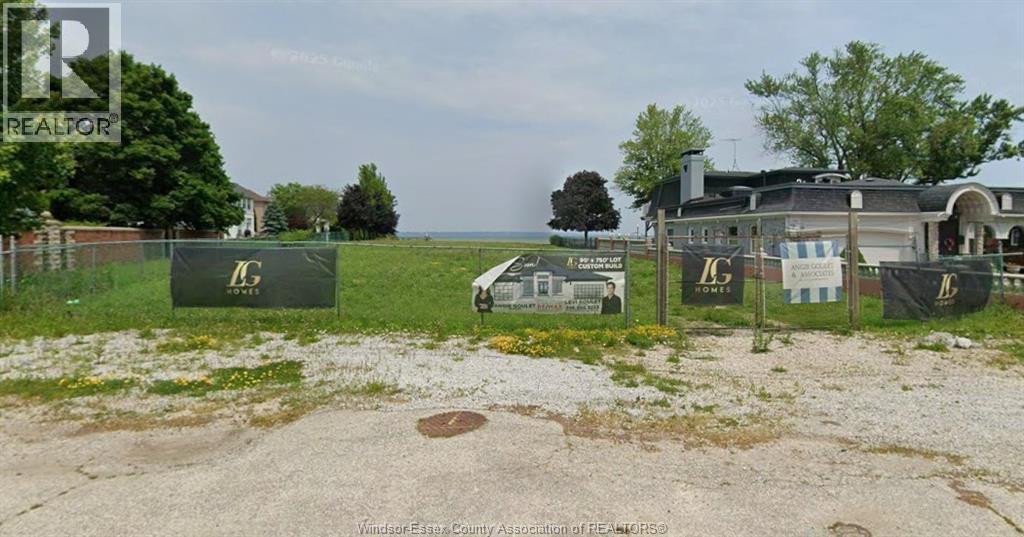 12042 Riverside Drive, Tecumseh, Ontario N8P 1A9 - Photo 1 - 25028312