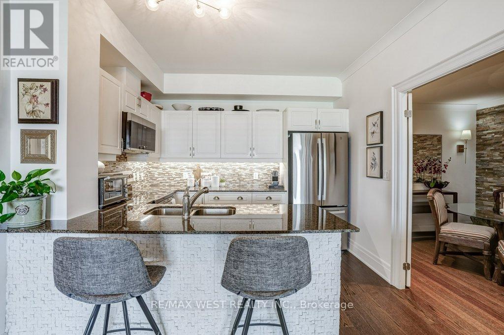 404 - 35 Baker Hill Boulevard, Whitchurch-Stouffville, Ontario  L4A 1P8 - Photo 8 - N12520954