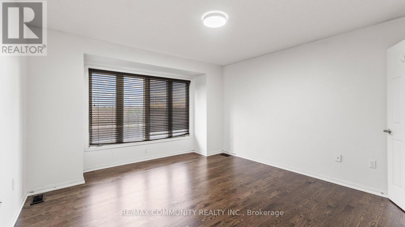 76 John W Taylor Avenue, New Tecumseth, Ontario  L9R 0C9 - Photo 13 - N12520968