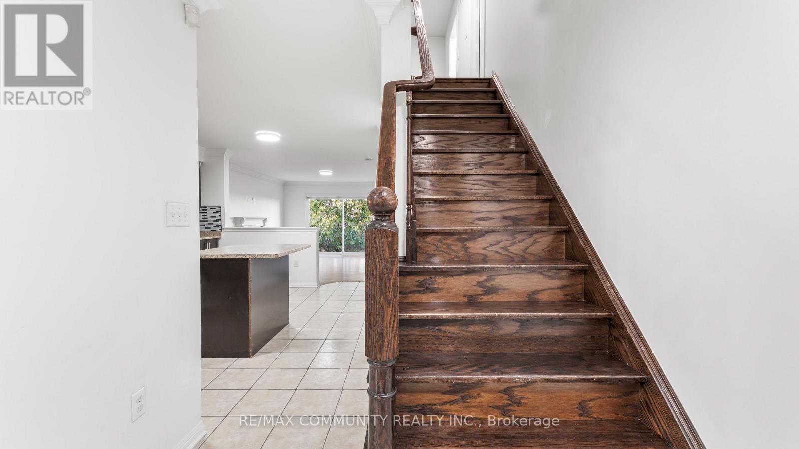 76 John W Taylor Avenue, New Tecumseth, Ontario  L9R 0C9 - Photo 6 - N12520968