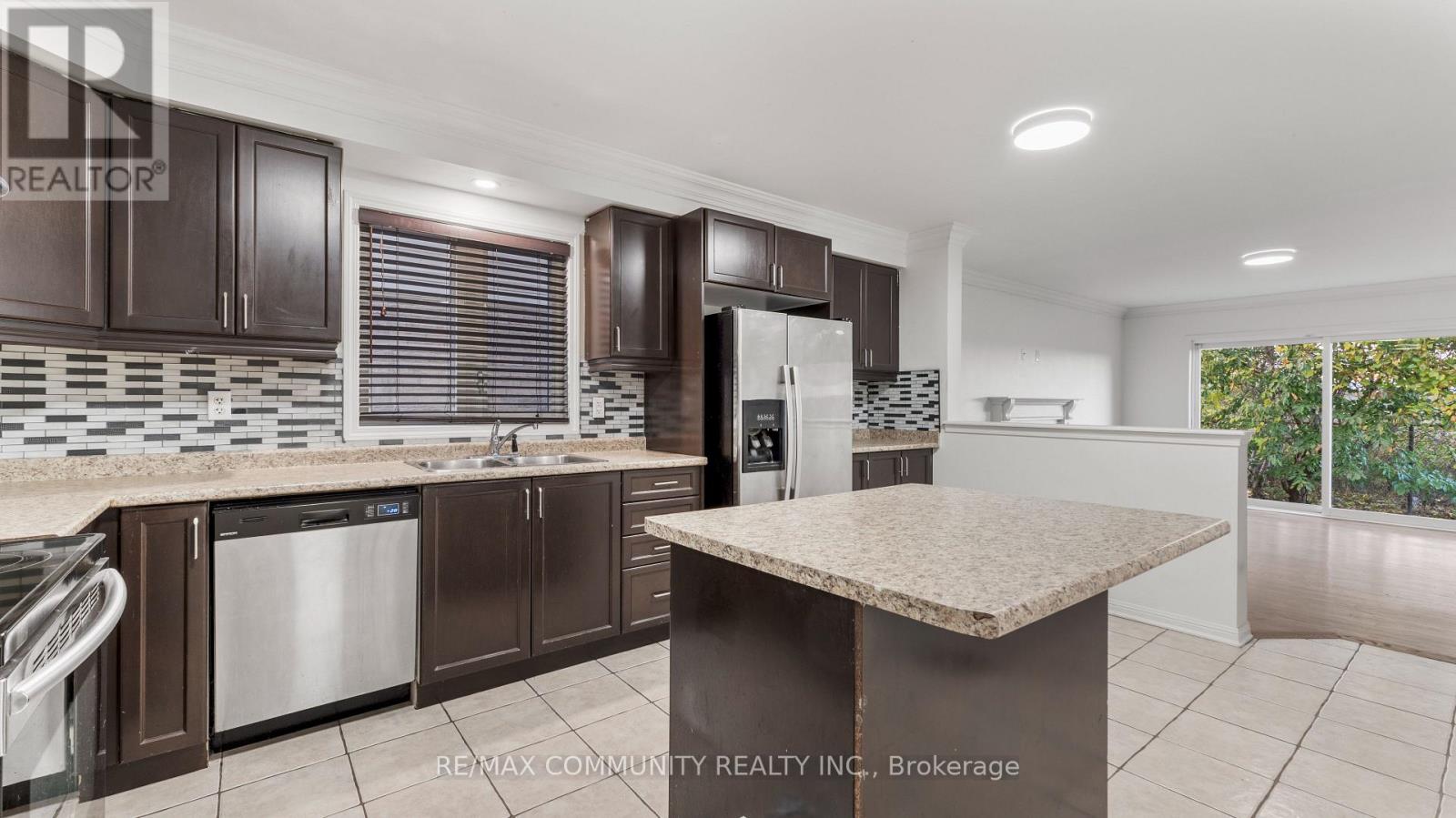 76 John W Taylor Avenue, New Tecumseth, Ontario  L9R 0C9 - Photo 8 - N12520968