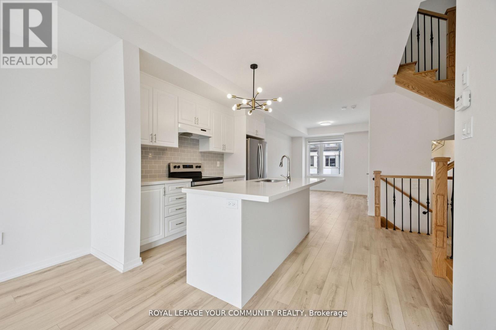 133 Rattenbury Road, Vaughan, Ontario  L6A 5C6 - Photo 11 - N12520994