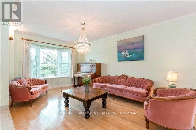 242 Raymerville Drive, Markham, Ontario  L3P 6S1 - Photo 4 - N12521040