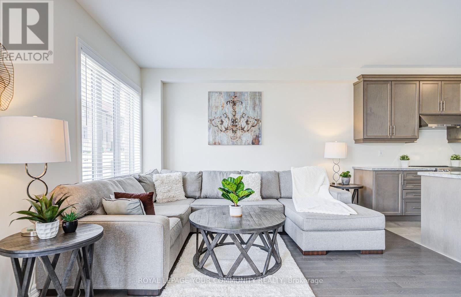 290 Silk Twist Drive, East Gwillimbury, Ontario  L9N 0V4 - Photo 4 - N12521130