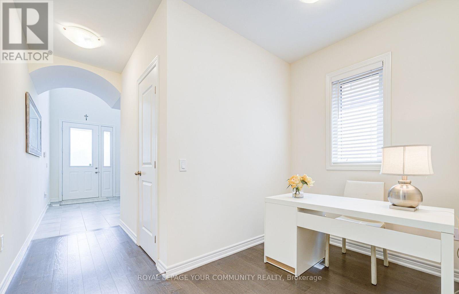 290 Silk Twist Drive, East Gwillimbury, Ontario  L9N 0V4 - Photo 9 - N12521130