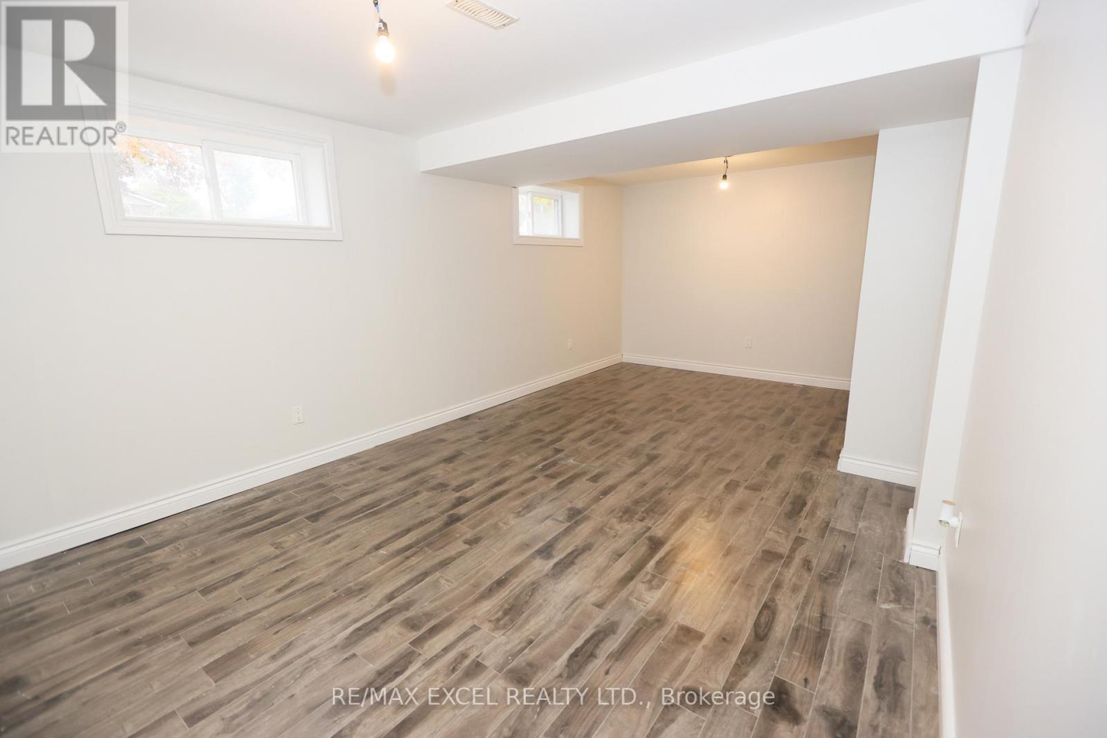 246 Hodgson Drive, Newmarket, Ontario  L3Y 1E2 - Photo 16 - N12521136