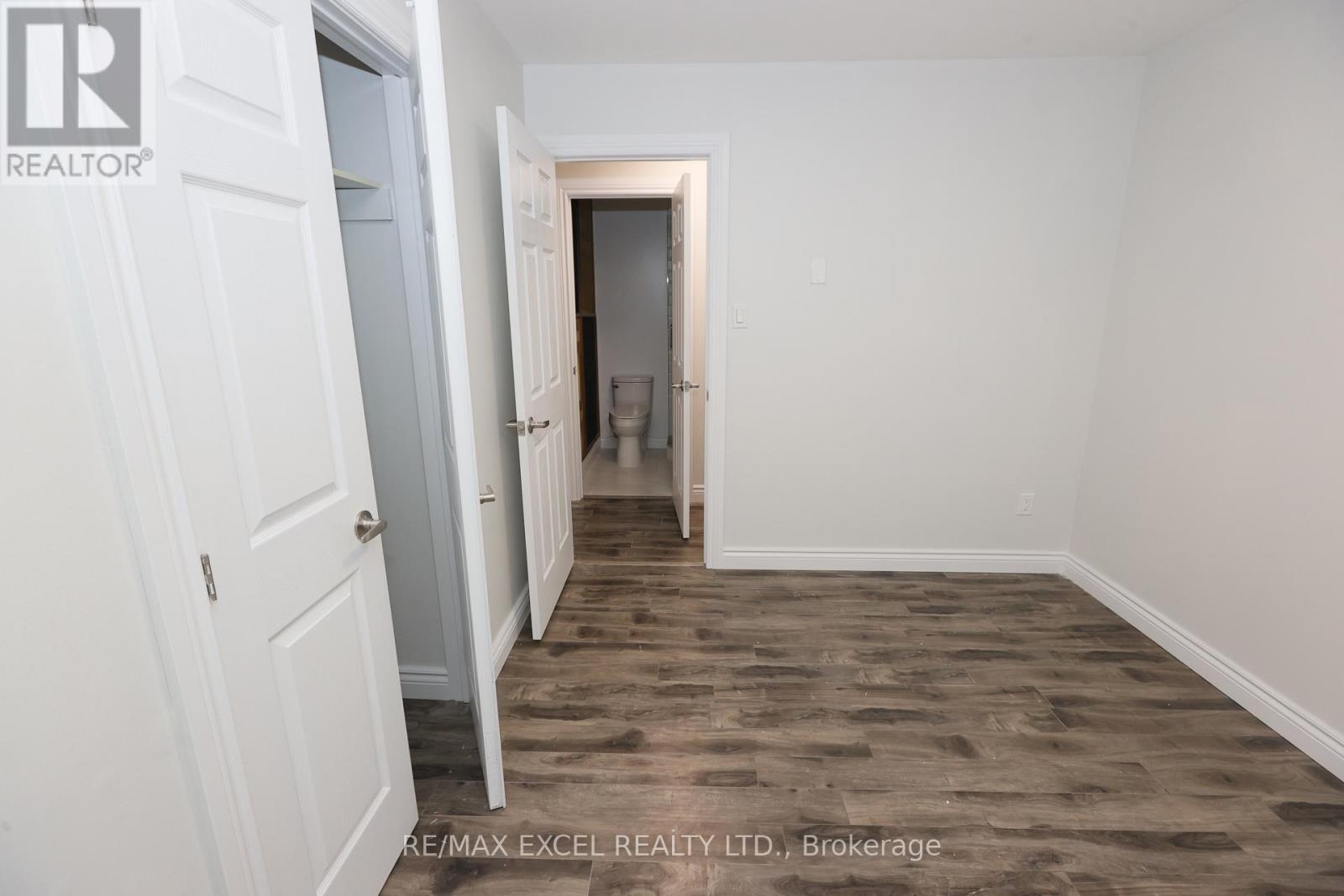 246 Hodgson Drive, Newmarket, Ontario  L3Y 1E2 - Photo 20 - N12521136