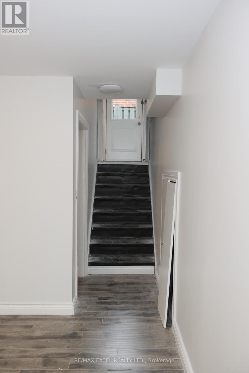 246 Hodgson Drive, Newmarket, Ontario  L3Y 1E2 - Photo 24 - N12521136