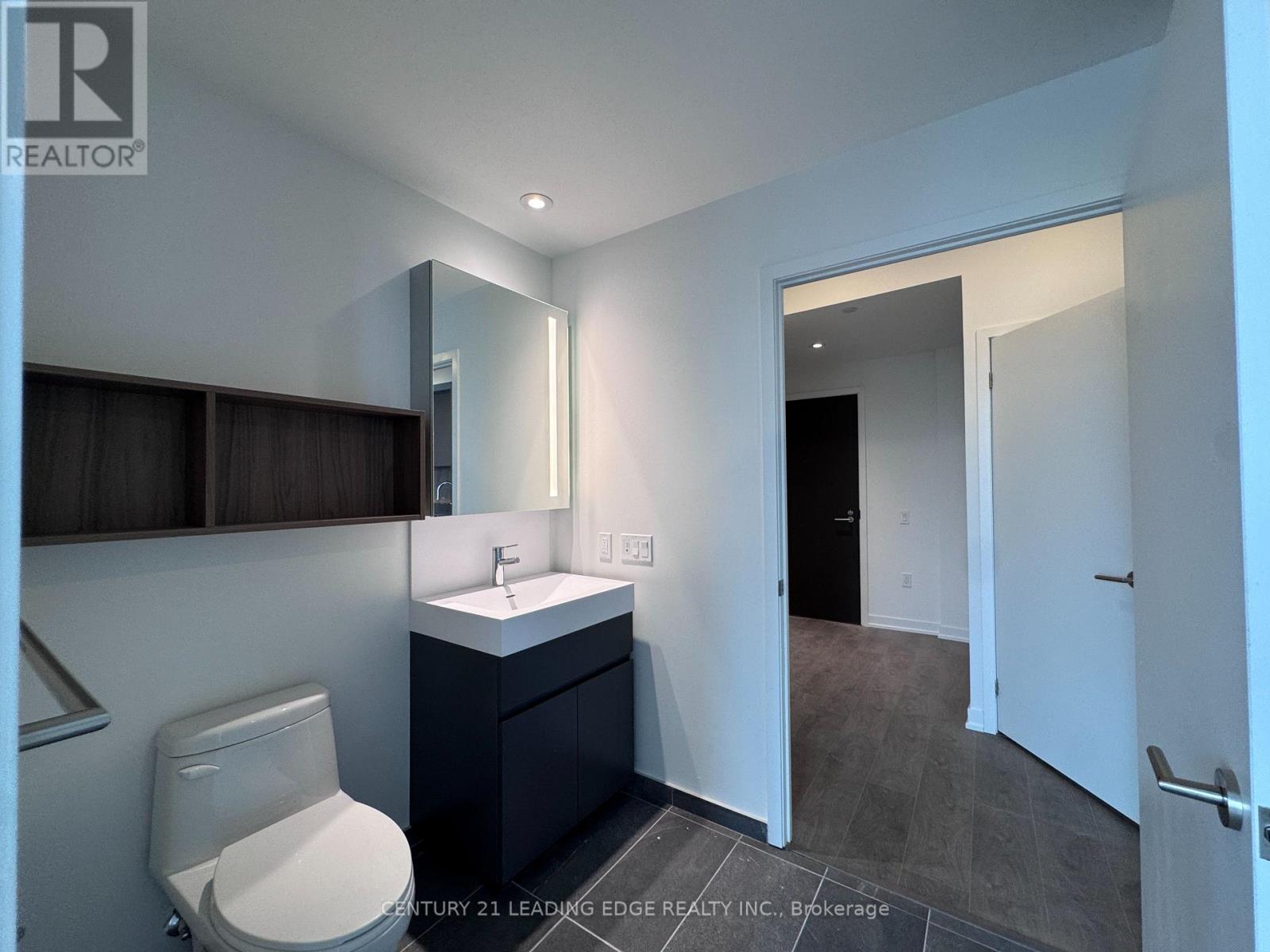 39 Mary Street, Barrie, Ontario  L4N 1S9 - Photo 9 - S12521024