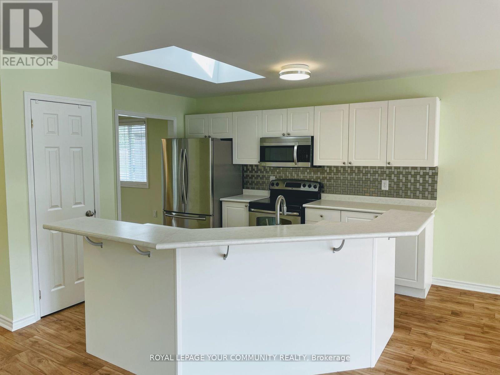 Main Floor - 24 Sun King Crescent, Barrie, Ontario  L4M 7J9 - Photo 15 - S12521094