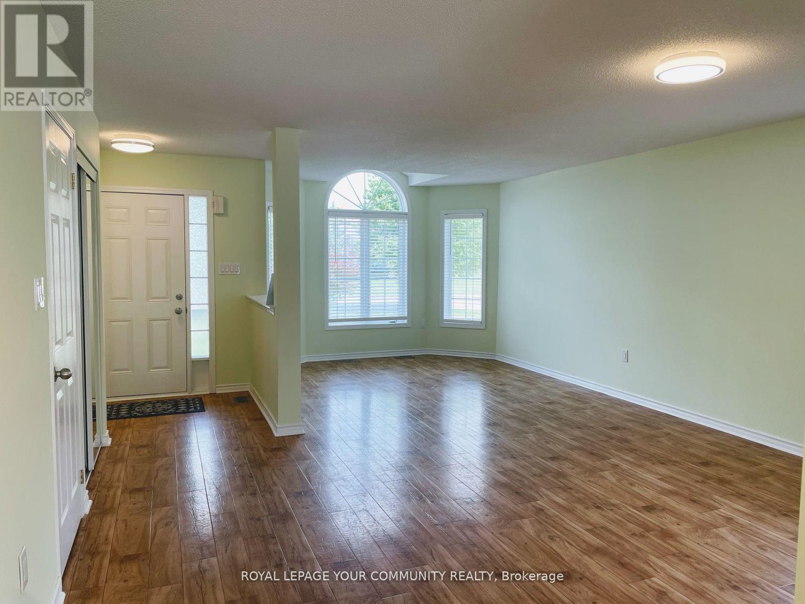 Main Floor - 24 Sun King Crescent, Barrie, Ontario  L4M 7J9 - Photo 6 - S12521094